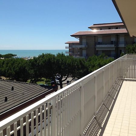 Residence Gallo - Walterigato Apartments Per Solo Famiglie Lido di Jesolo Kamer foto