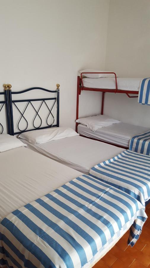 Residence Gallo - Walterigato Apartments Per Solo Famiglie Lido di Jesolo Buitenkant foto