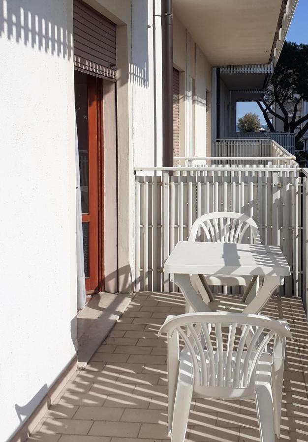 Residence Gallo - Walterigato Apartments Per Solo Famiglie Lido di Jesolo Buitenkant foto